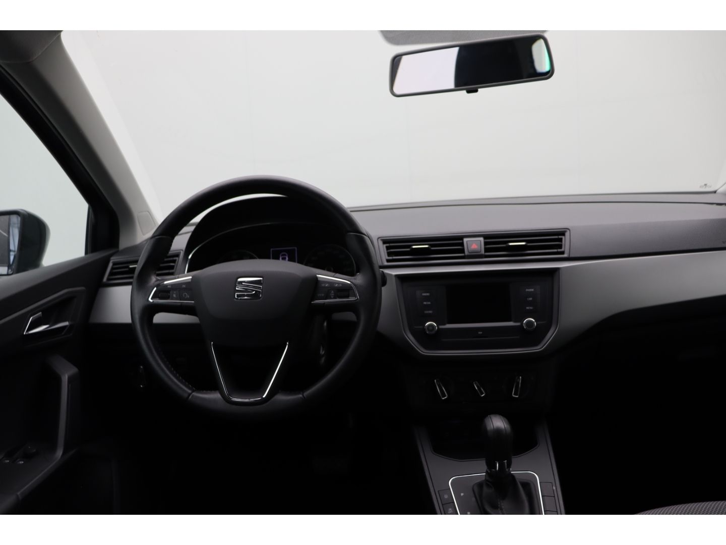 Fahrzeugabbildung SEAT Ibiza 1.0 Style Sitzheizung Einparkhilfe Notbrem