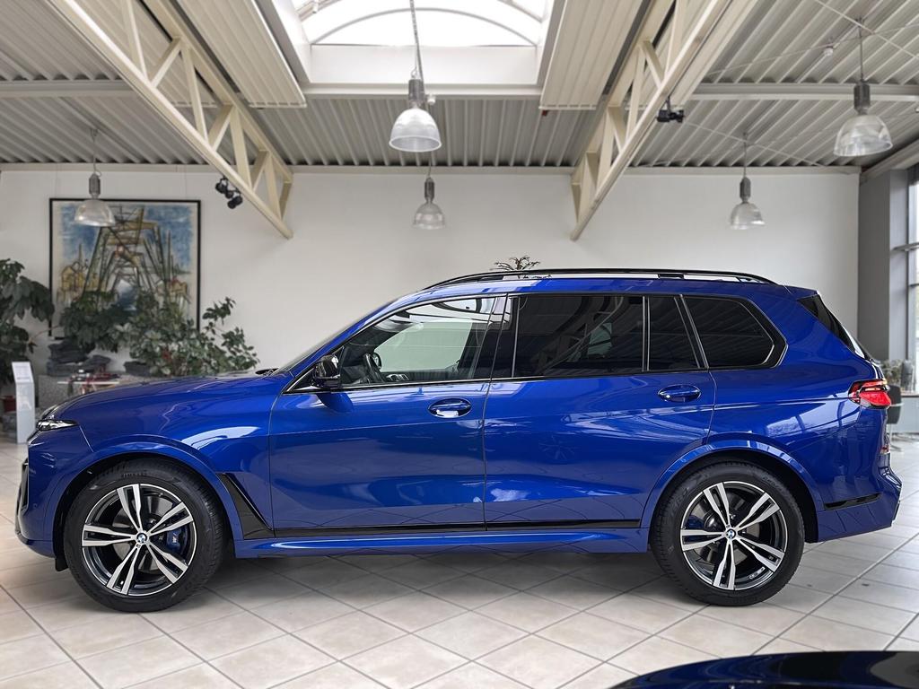BMW X7 M60