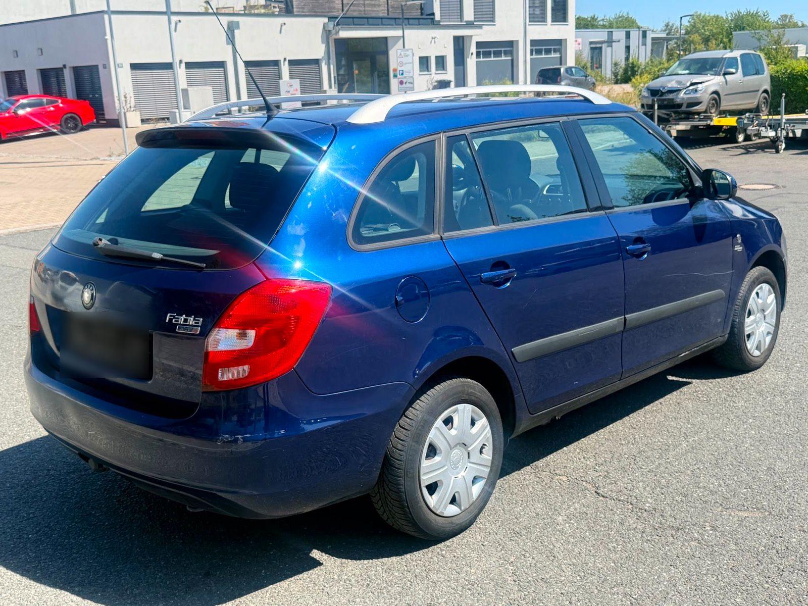 Skoda Fabia 2009 — photo 6