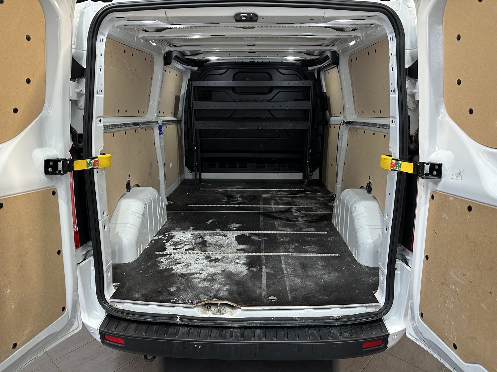 Fahrzeugabbildung Ford Transit Custom 300 L2H1 KAMERA+PP+BLUETOOTH+1HD