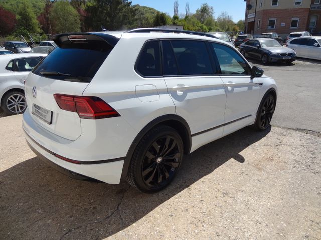 Fahrzeugabbildung Volkswagen Tiguan/R-Line/BlackStyle/Pano/2.Hd/Navi/20Zoll/