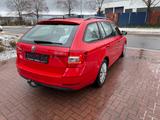 Skoda Octavia 1,6 Ltr. - 85 kW TDI DPF Combi Ambition - Skoda Octavia: 1.8