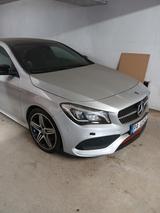 Mercedes-Benz CLA 250 Shooting Brake sport 4Matic Amg line - silberne Mercedes-Benz CLA 250 Shooting Brake