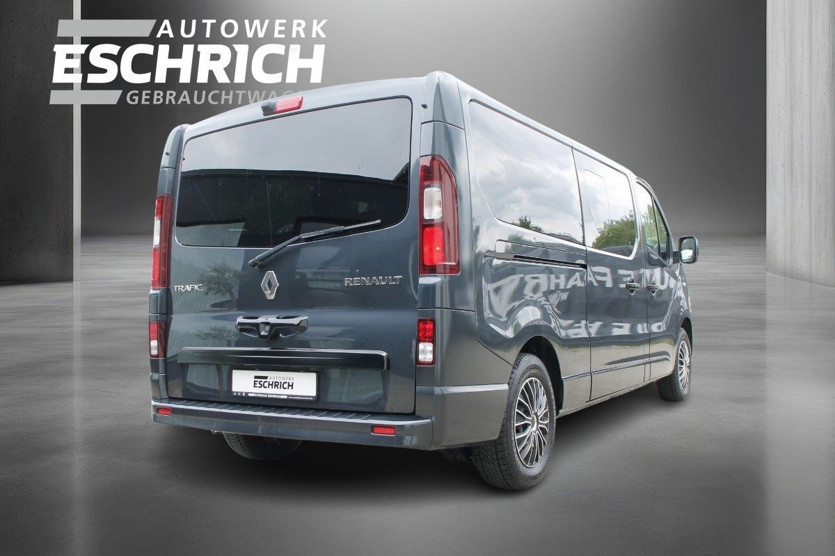 Fahrzeugabbildung Renault Trafic III Grand Spaceclass 9 Sitzer, Automatik