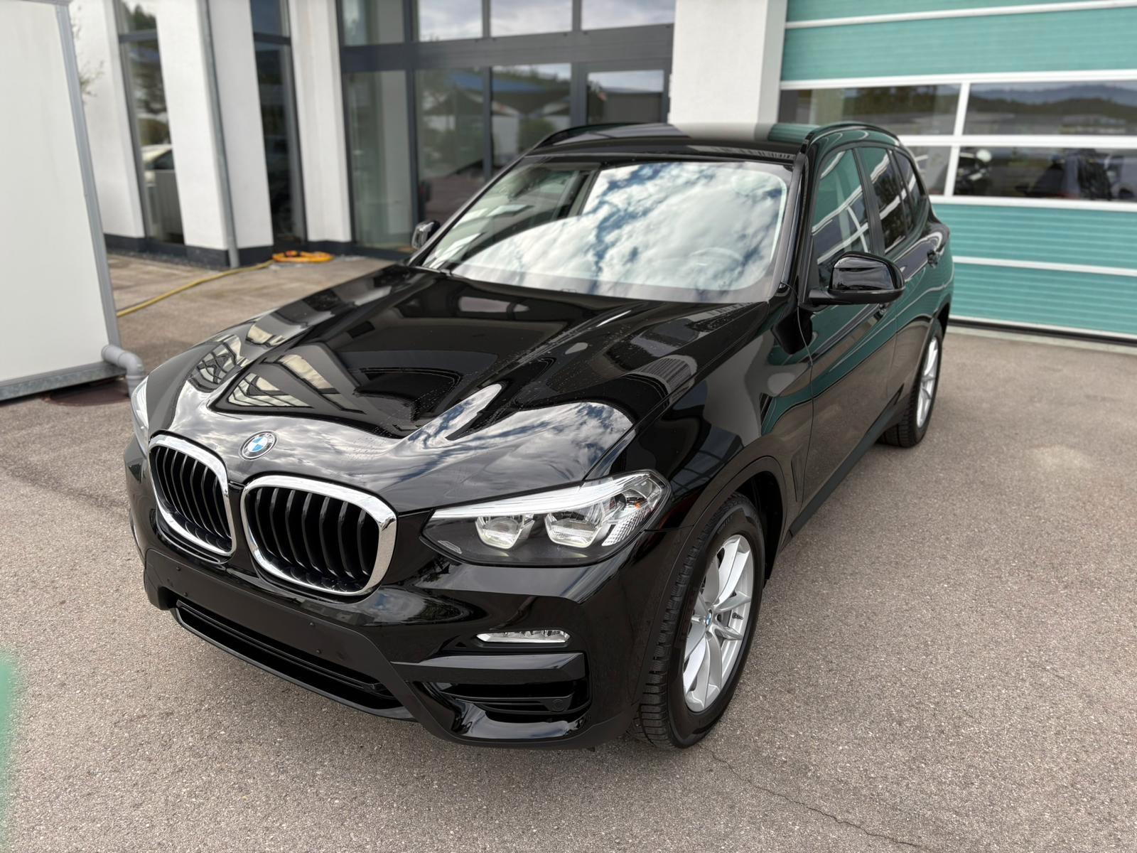 BMW X3 xDrive 30i Advantage
