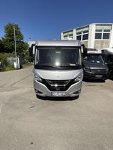 HYMER / ERIBA / HYMERCAR B-Klasse ML I BlackLine 880 Hydraulische Stützen - Hymer B Klasse ML I 880