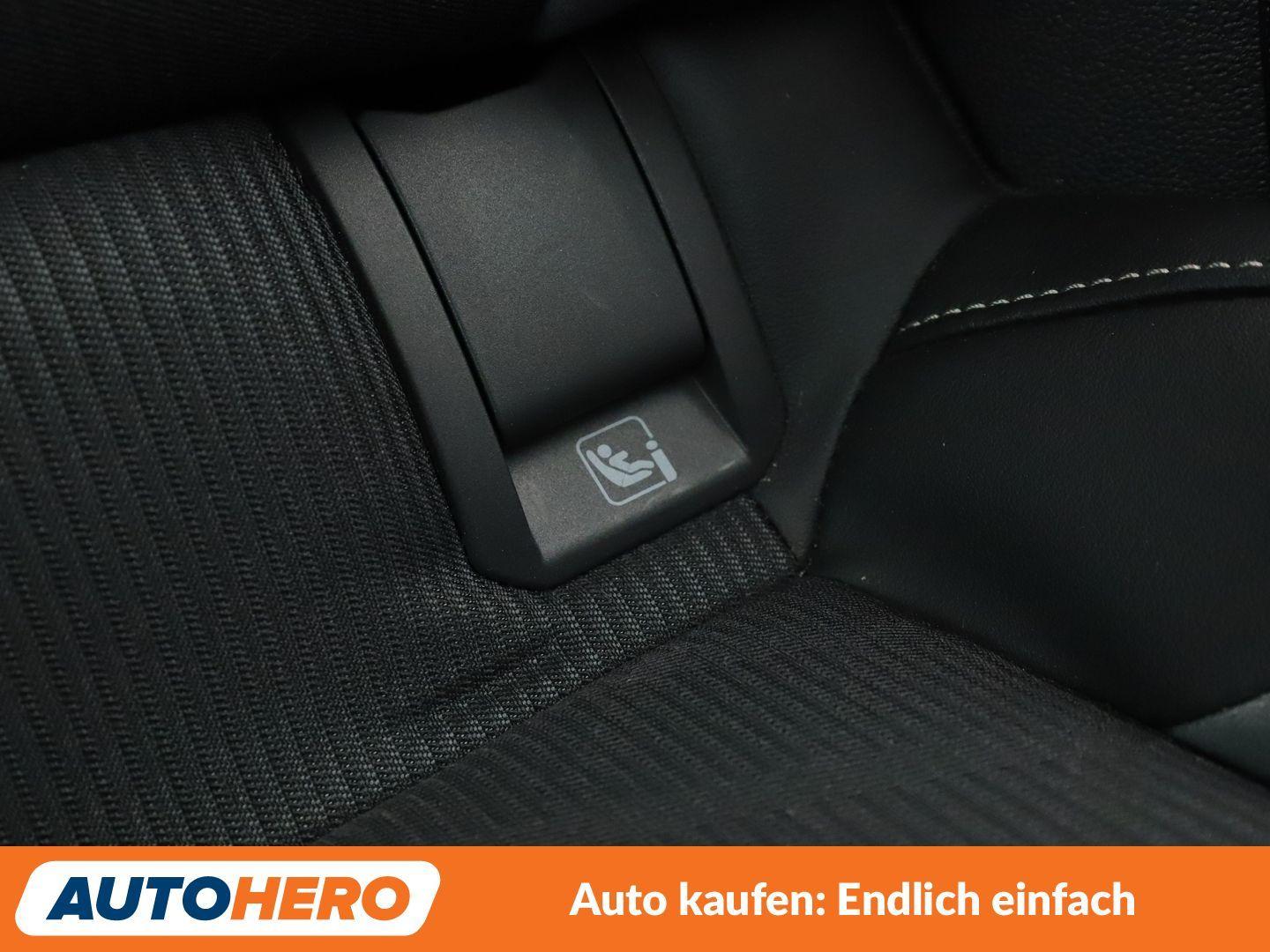 Volkswagen Golf VIII 1.5 eTSI ACT R-Line, миниатюра 28