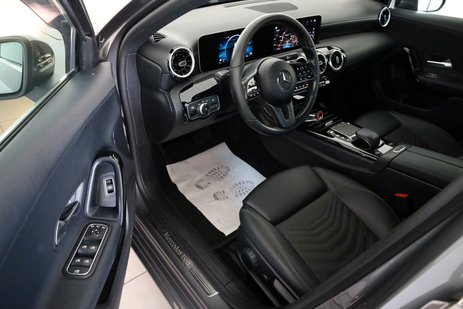 Fahrzeugabbildung Mercedes-Benz A 180 d Style Lim.T.Leder,Navi,LED,SH,Kamera