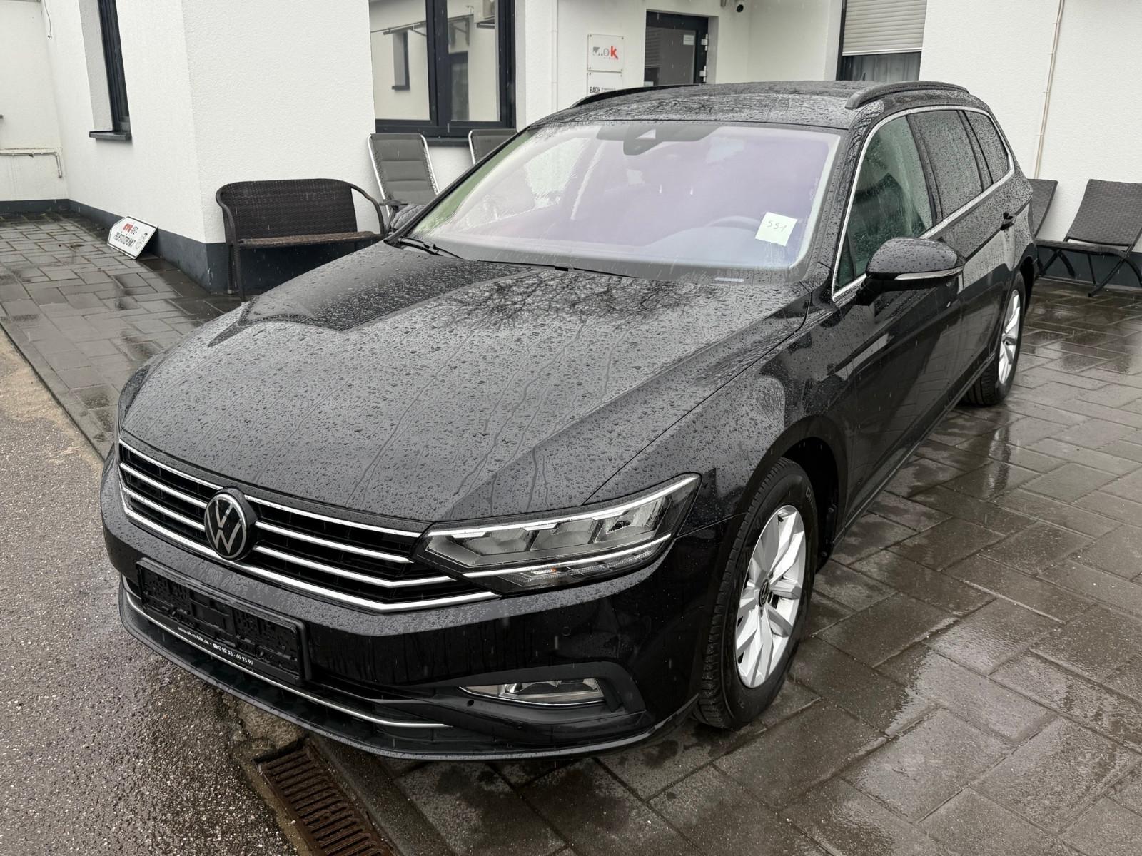 Volkswagen Passat Variant Business  ACC LED  Digital Tacho