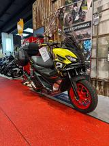 Aprilia SR 200 GT viel Zubehör - APRILIA SR GT 200