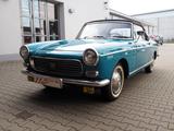 Peugeot 404 Cabrio Injection - Peugeot 404 mit Benzin-Antrieb