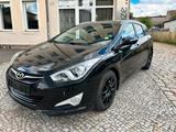 Hyundai i40 cw 1.6 GDI Comfort - Hyundai i40 mit Benzin-Antrieb: Kombi, 1.6