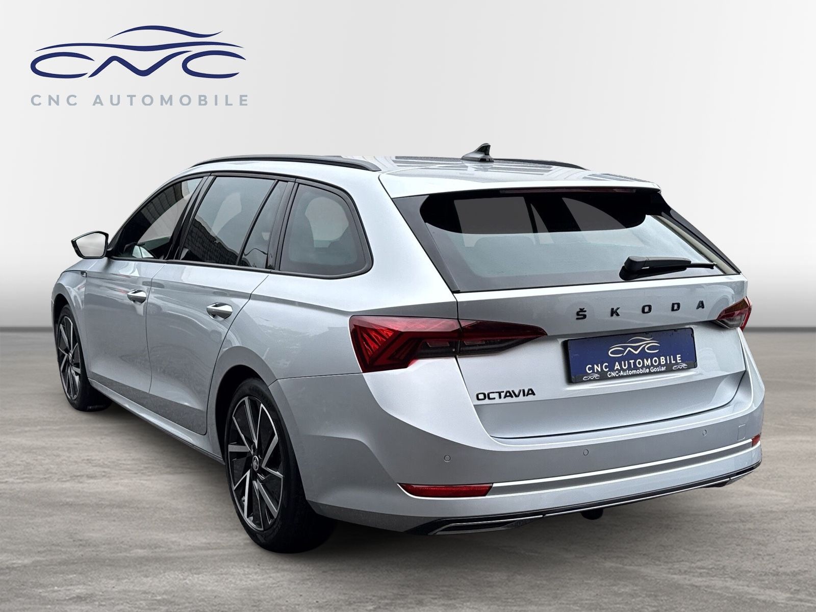 Skoda Octavia Combi DSG Sportline HUD ACC Keyless foto 7