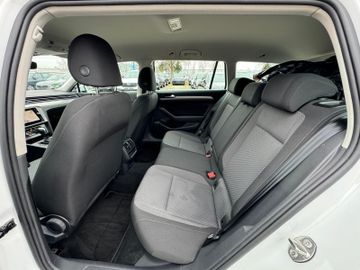 Volkswagen Passat Variant - 10