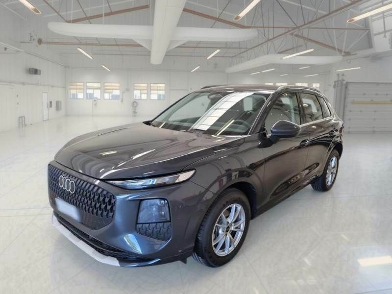 Audi AUDI Q3 TFSI MHEV 110 KWS TRONIC BUSINESS SUV