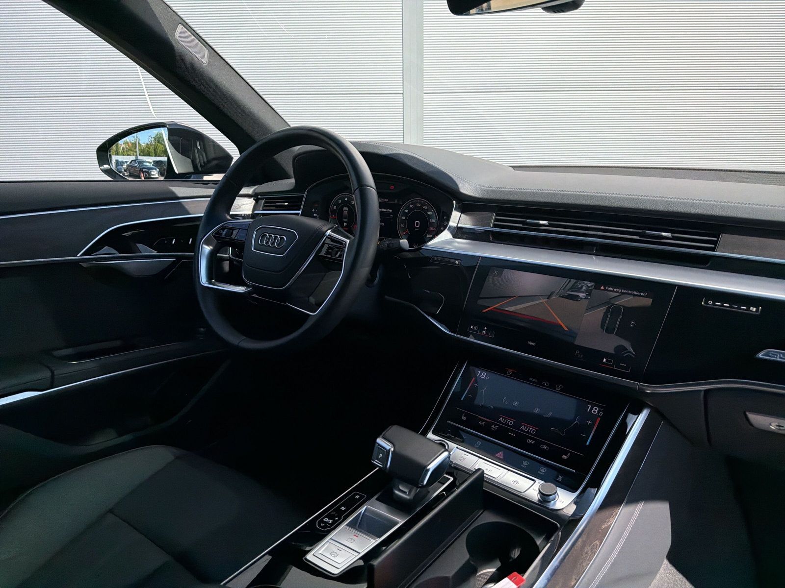Audi A8 - Bild 14