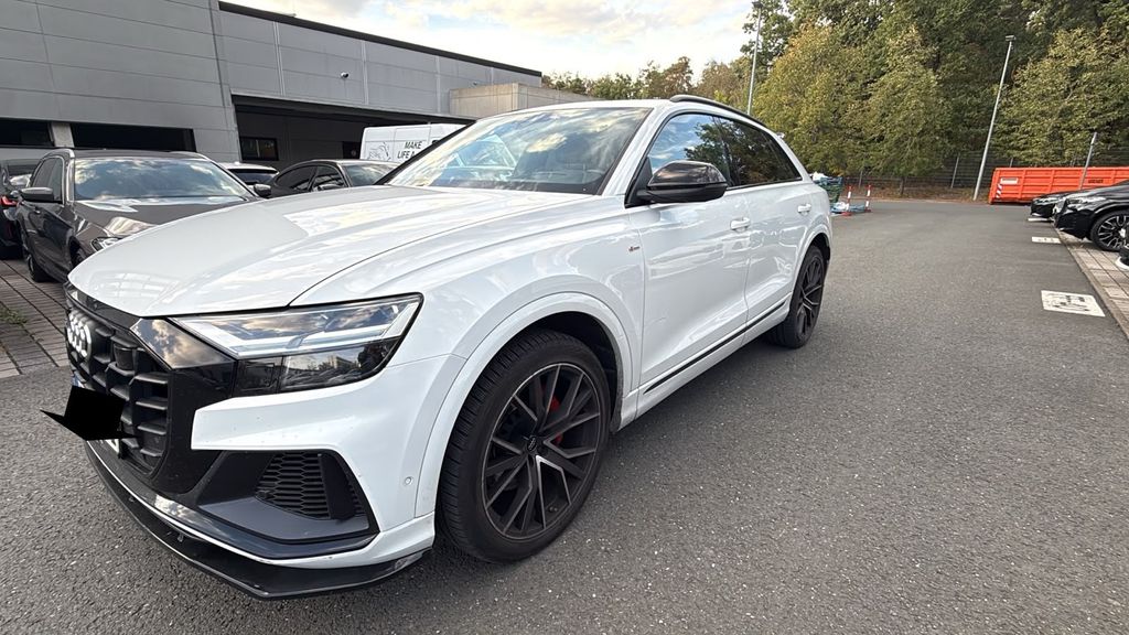 Image of Audi Q8
