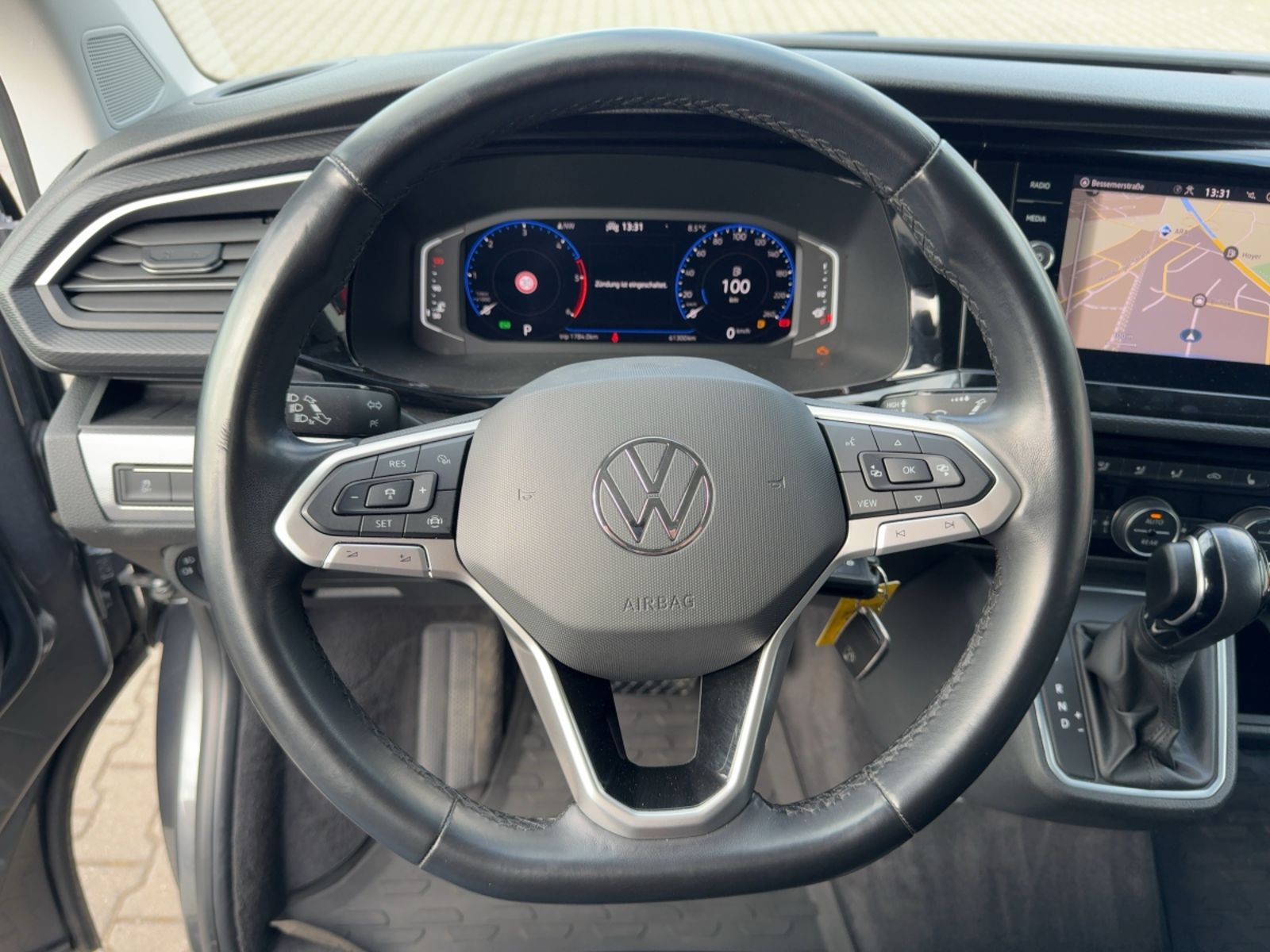Fahrzeugabbildung Volkswagen T6.1 Multivan 2.0 TDI 4Motion Generation Six Alu