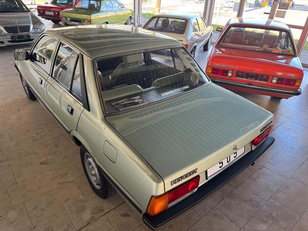 Peugeot 505