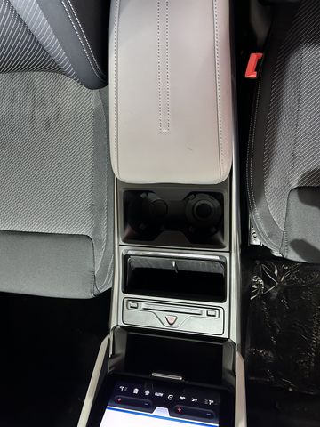 Ford Explorer Select RWD