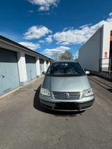 Volkswagen Sharan - gebrauchte VW Sharan aus dem Jahr 2005