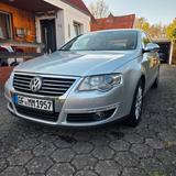 Volkswagen Passat 1.6 FSI  Highline org.KM. Alcantara - Volkswagen Passat mit Benzin-Antrieb: Limousine, 1.6