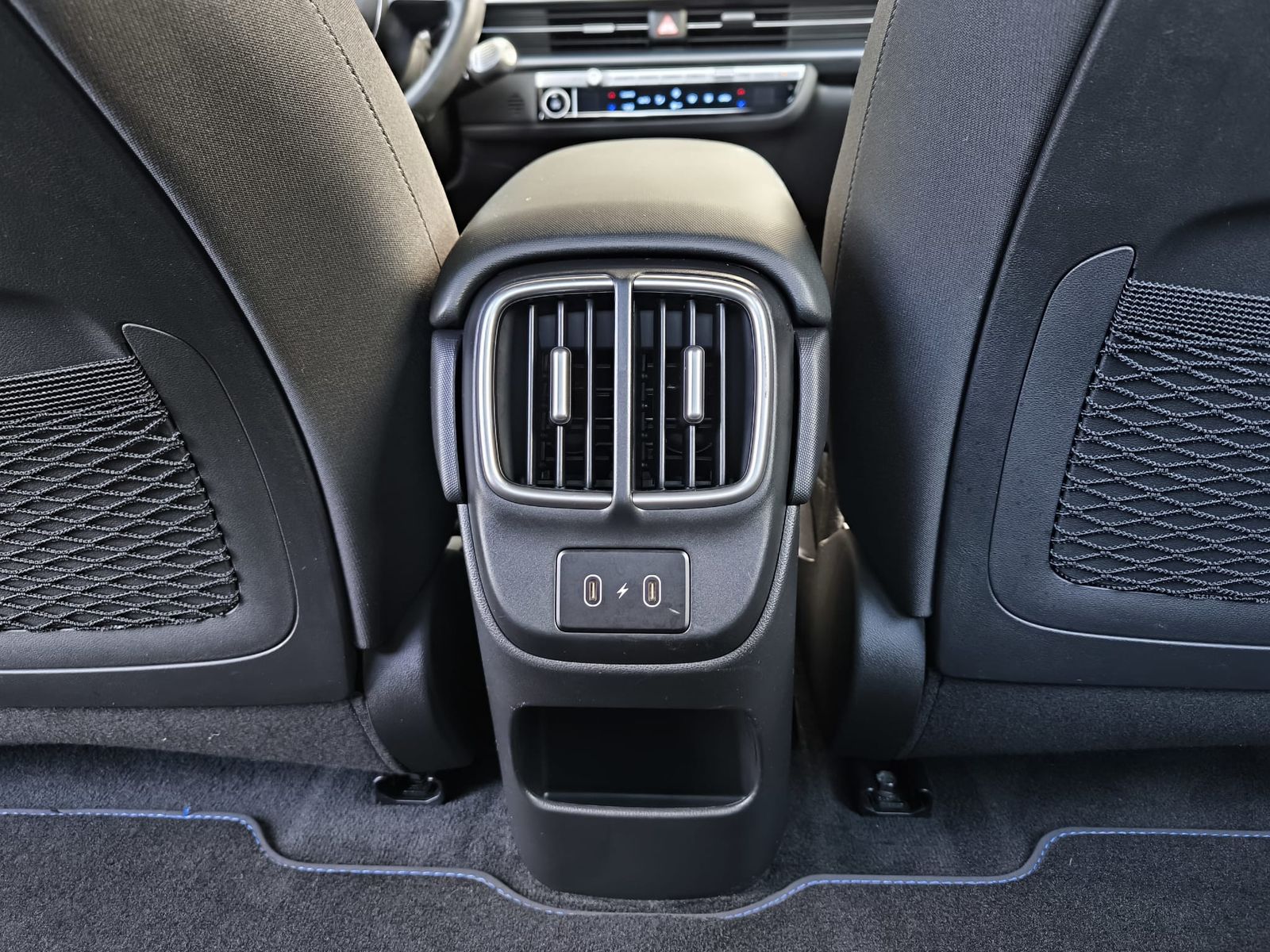 Fahrzeugabbildung Hyundai Ioniq 6 2WD NAVI+LED+SHZ+KAMERA+DAB+PDC+ACC+18"+