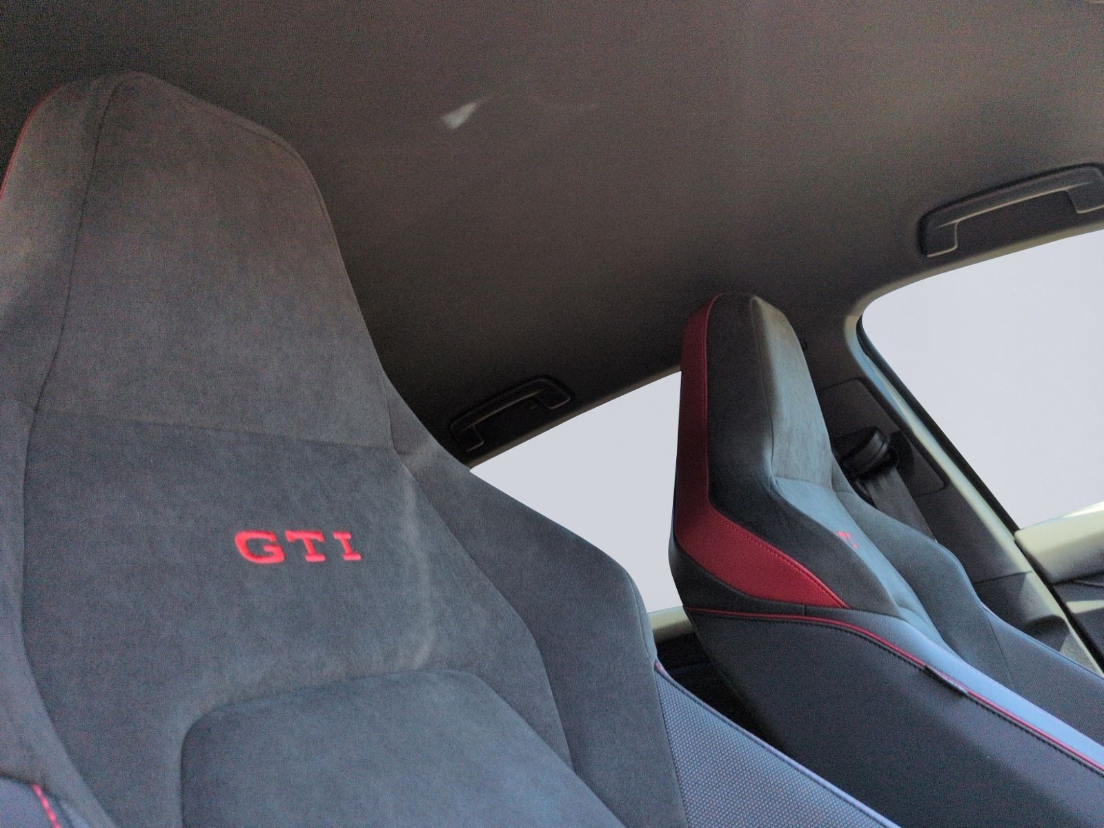 Golf VIII GTI Clubsport BLACK-STYLE+AKRA+19"