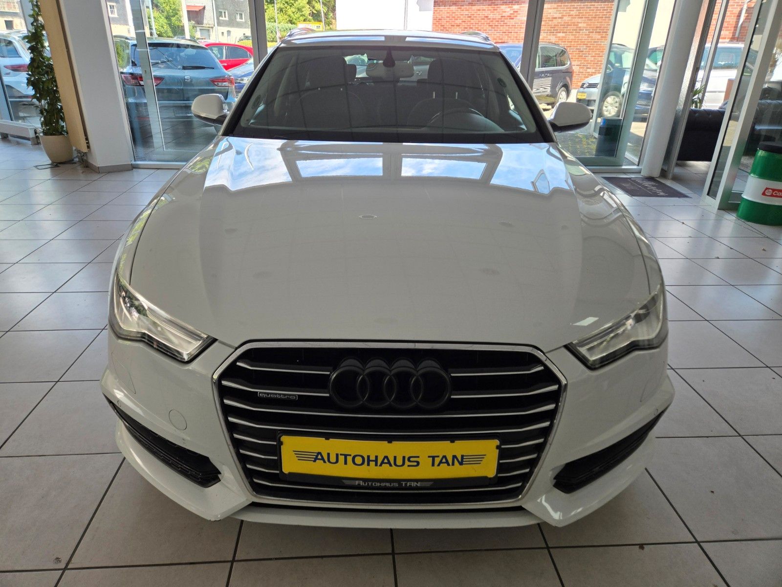 Fahrzeugabbildung Audi A6 Avant 2.0 TDI quattro