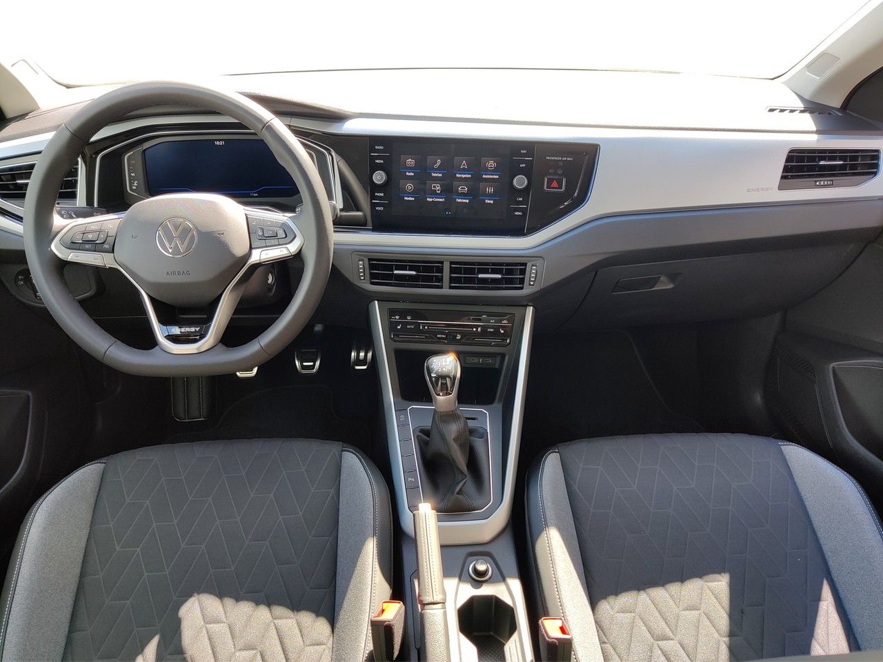 Volkswagen Taigo 1.0 TSI Energy ACC LED Navi R. Kamera foto 4