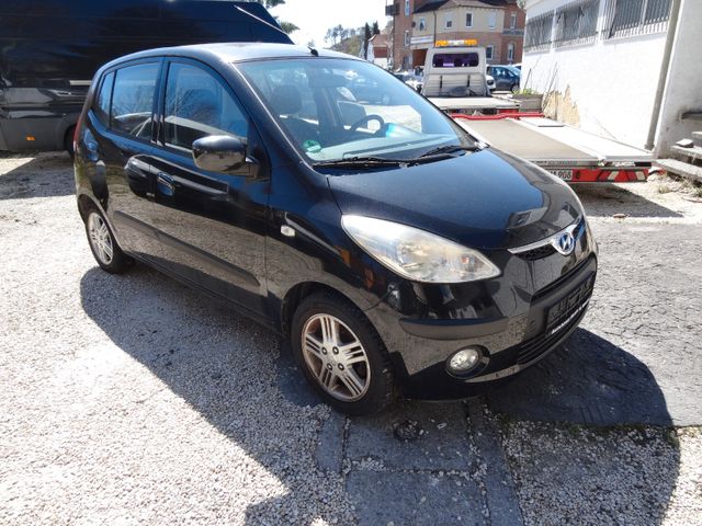Fahrzeugabbildung Hyundai i10 Style/1.Hand/Klima/Alu/