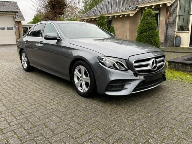 Mercedes-Benz E 200 d AMG LINE NAVI kamera LED