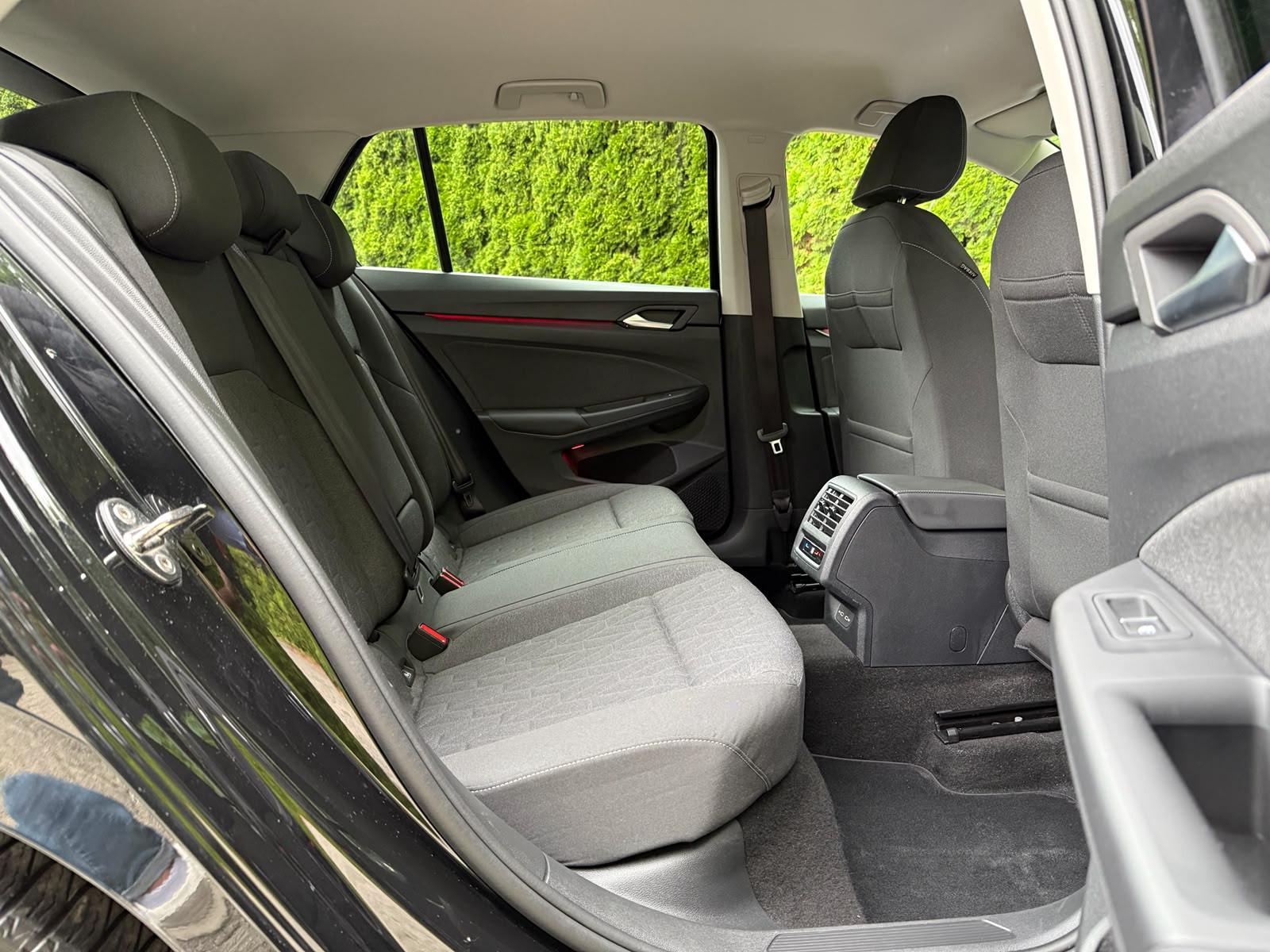 Volkswagen Golf 2.0 TDI DSG LIFE LED+KAM+ACC+SHZ+CARPL+AMBI, миниатюра 10