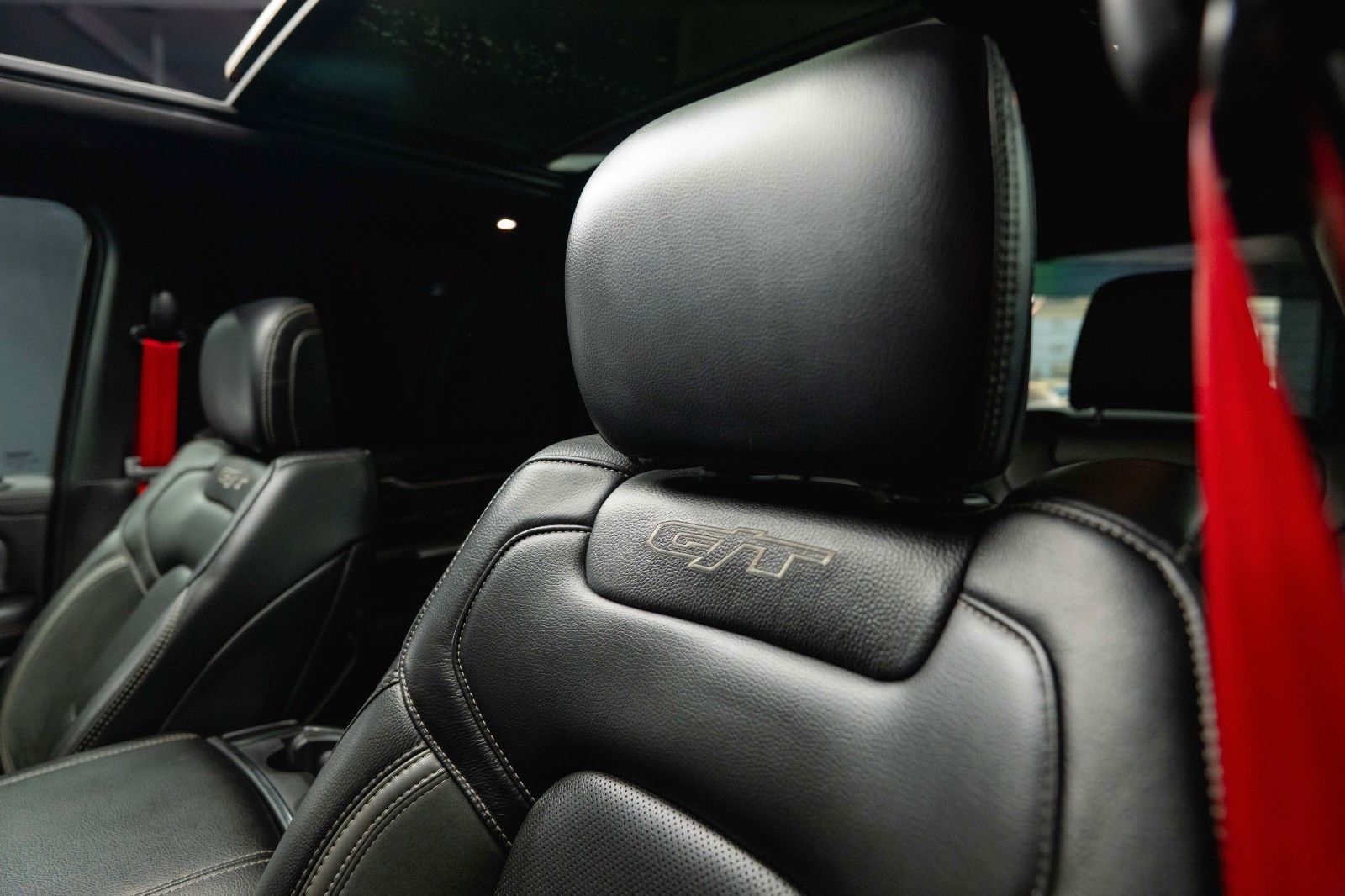 Fahrzeugabbildung Dodge RAM 5.7 V8 HEMI 4x4 NIGHT GT SPORT *Pano*22Zoll*