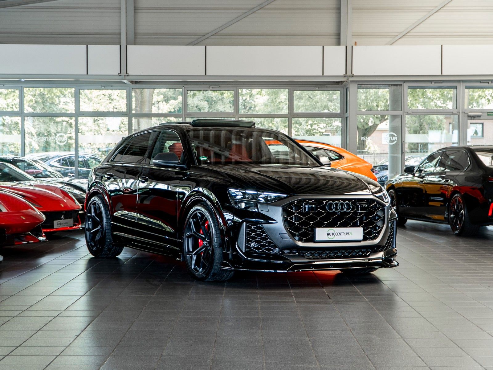 AUDI RSQ8 performance Maxton Carbon Red Pano