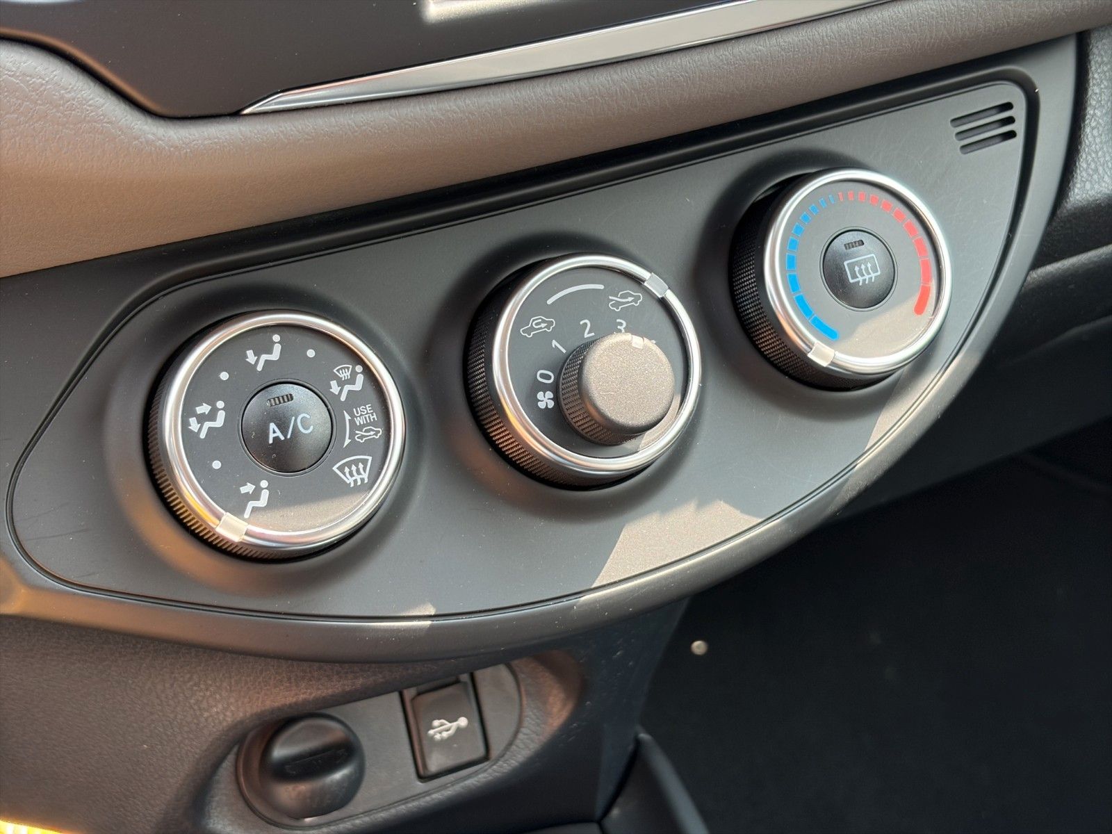 Fahrzeugabbildung Toyota Yaris*Kamera*Klima*BT*USB*TOP**