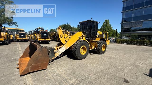 CAT 938M