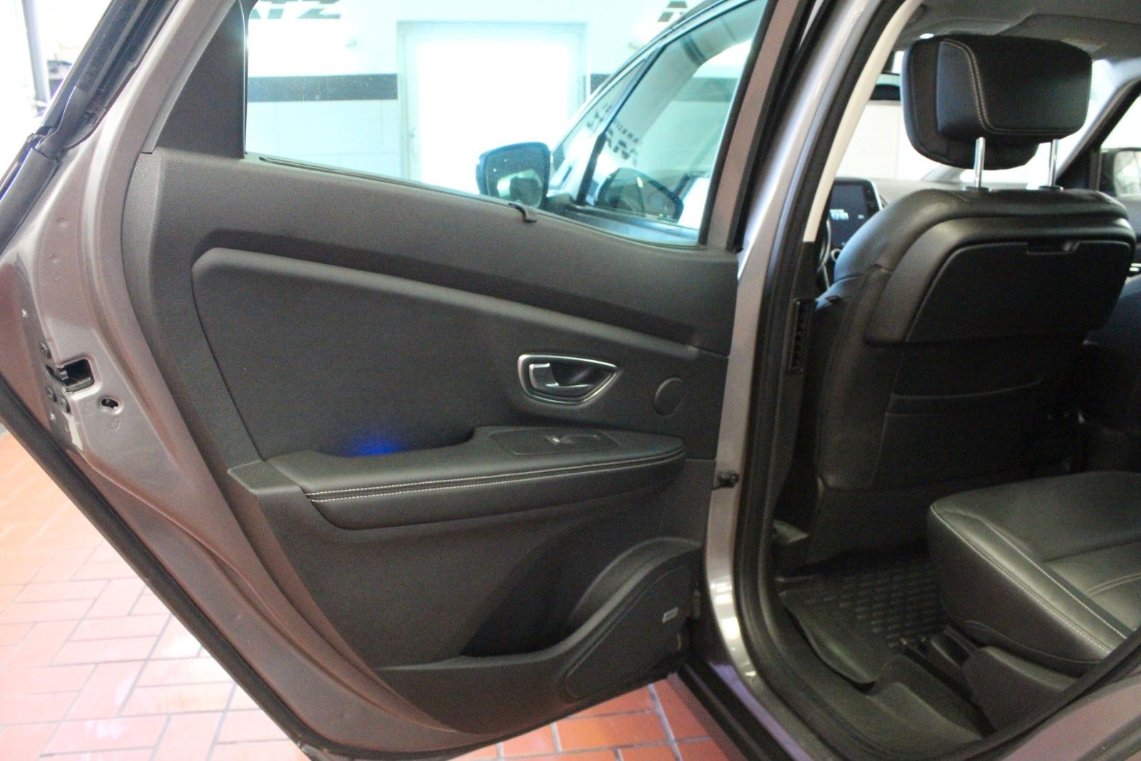 Fahrzeugabbildung Renault Scenic dCi 160 EDC Bose Edition*AHK*Winter
