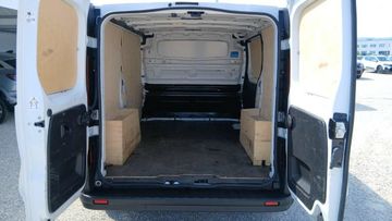 Renault Trafic - 12