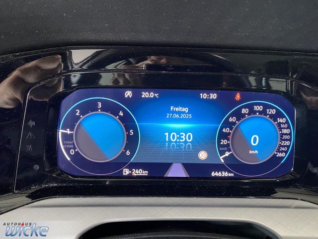 Golf VIII Variant 2.0 TDI Life NAVI KLIMA PDC LE