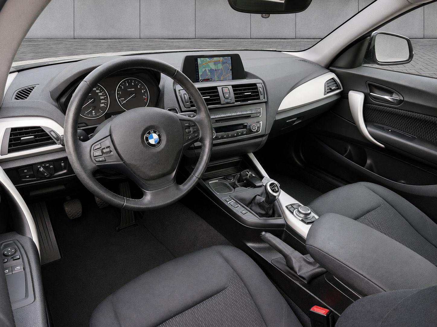 BMW 220 i Coupe '1.Hand'74.000KM'Navi'LED'