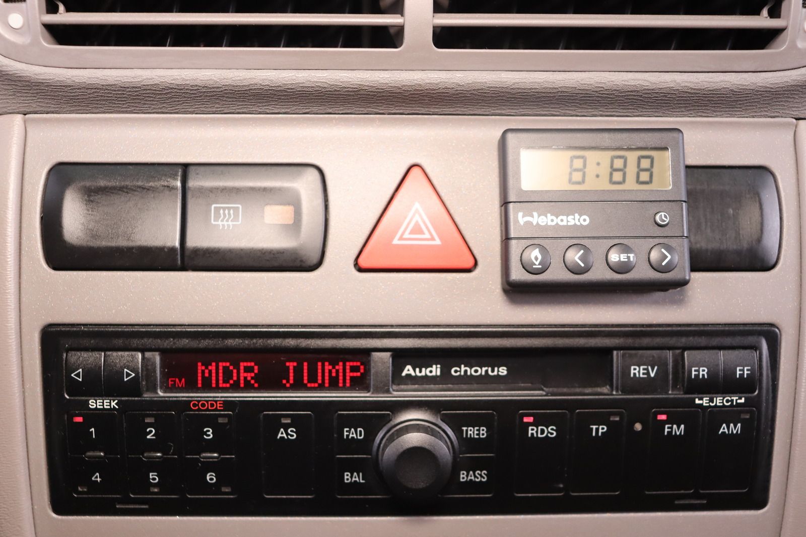 Fahrzeugabbildung Audi A3 1.8 * 1.Hand * Standhzg. * HU/AU neu
