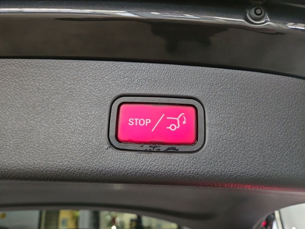 Fahrzeugabbildung Mercedes-Benz GLC 200 4M Avantg. Pano SDHZ Sitzklima Massage