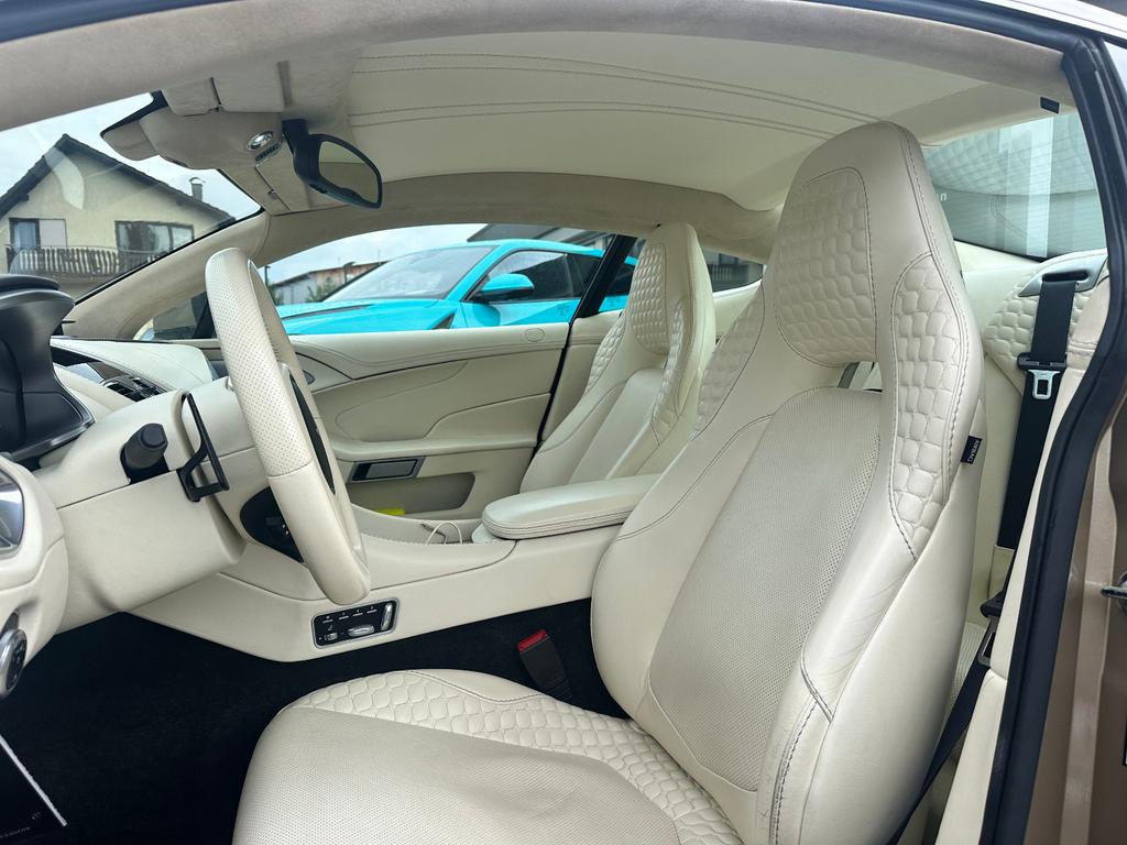 Aston Martin Vanquish