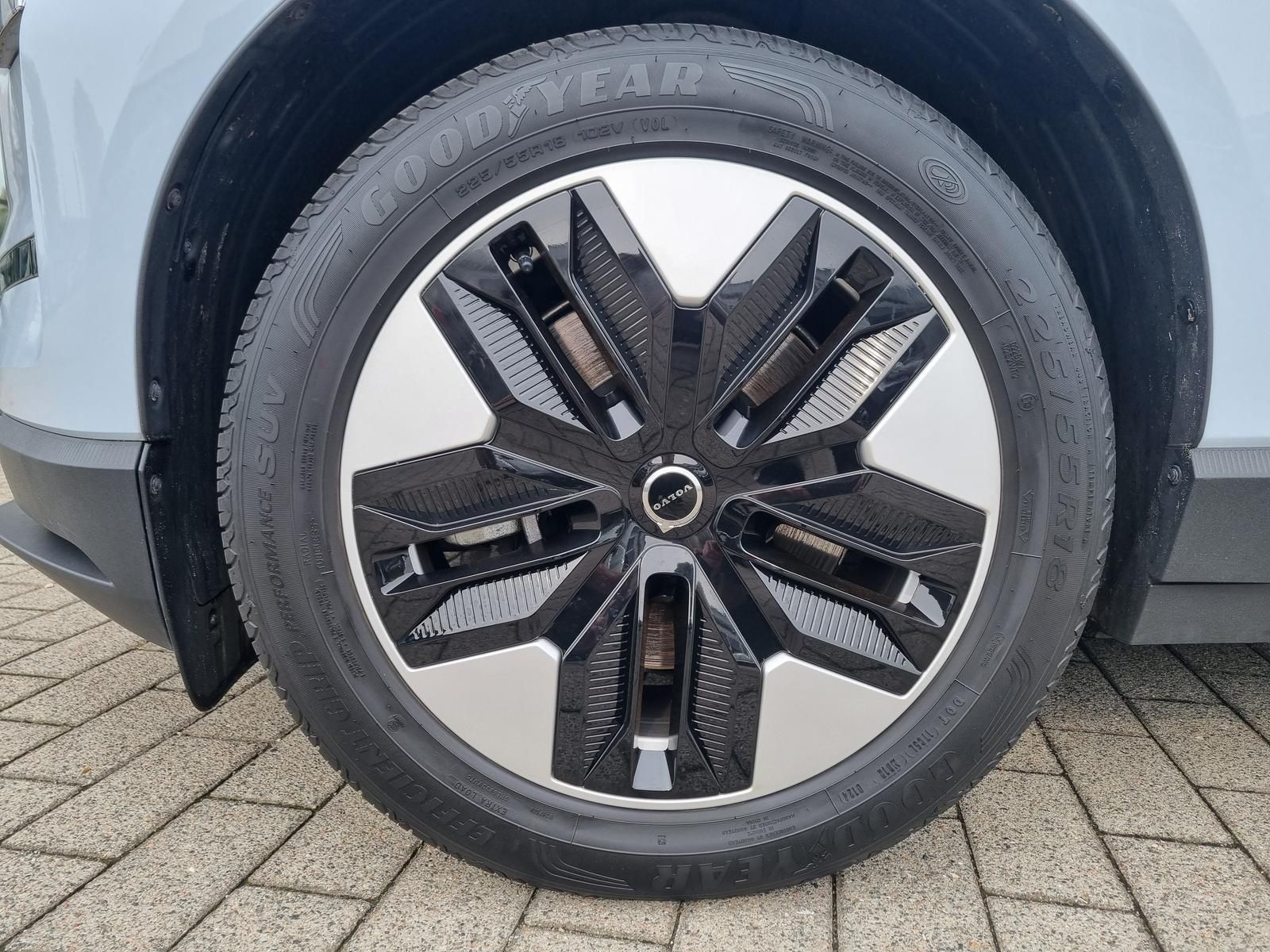 Fahrzeugabbildung Volvo EX30 Single Core 'Sitzheizung, Lenkradheizung'