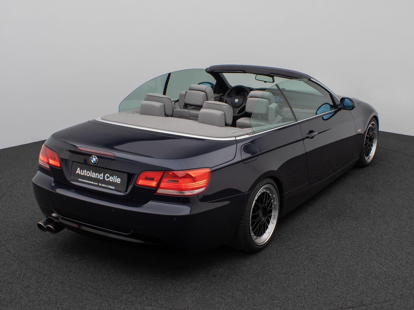 Fahrzeugabbildung BMW 320i Cabrio PDC Navi Sitzhzg Xenon 8fach Sport