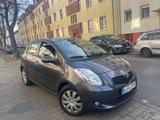 Toyota Yaris Travel*langeTÜV*Navi*Klima*5xTüren*TOP* - gebrauchte Toyota Yaris aus dem Jahr 2007