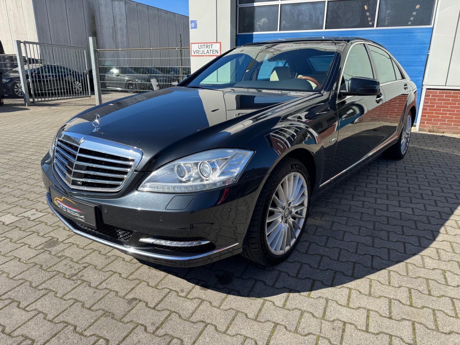 Mercedes-Benz S 350 4Matic Facelift LANG *Voll* EU6* 2 Hand*