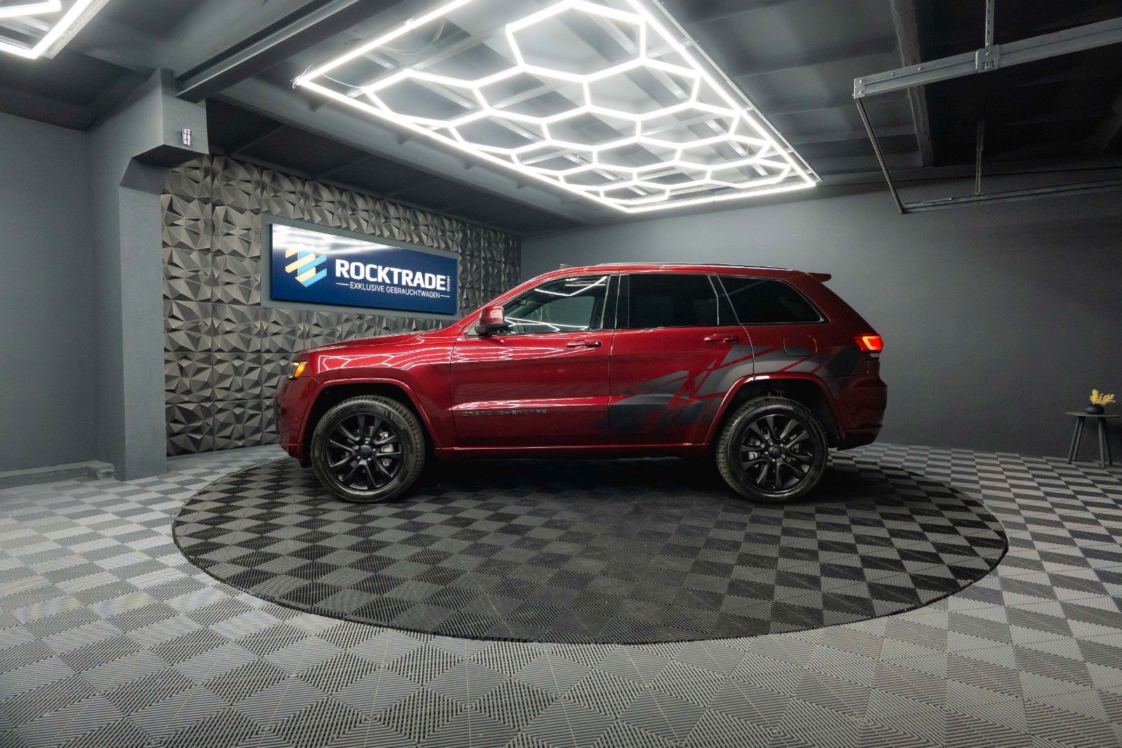 Fahrzeugabbildung Jeep Grand Cherokee 3.6 4x4 Altitude *Pano*CarPlay*
