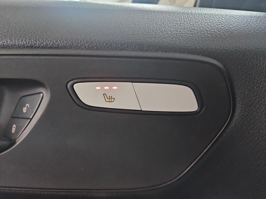 Fahrzeugabbildung Mercedes-Benz Vito 116 Kasten extralang Nav Klima 270° PTS RFK